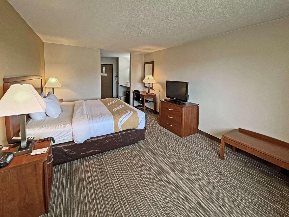 King Room - Non-Smoking at Quality Inn Mitchell I-90