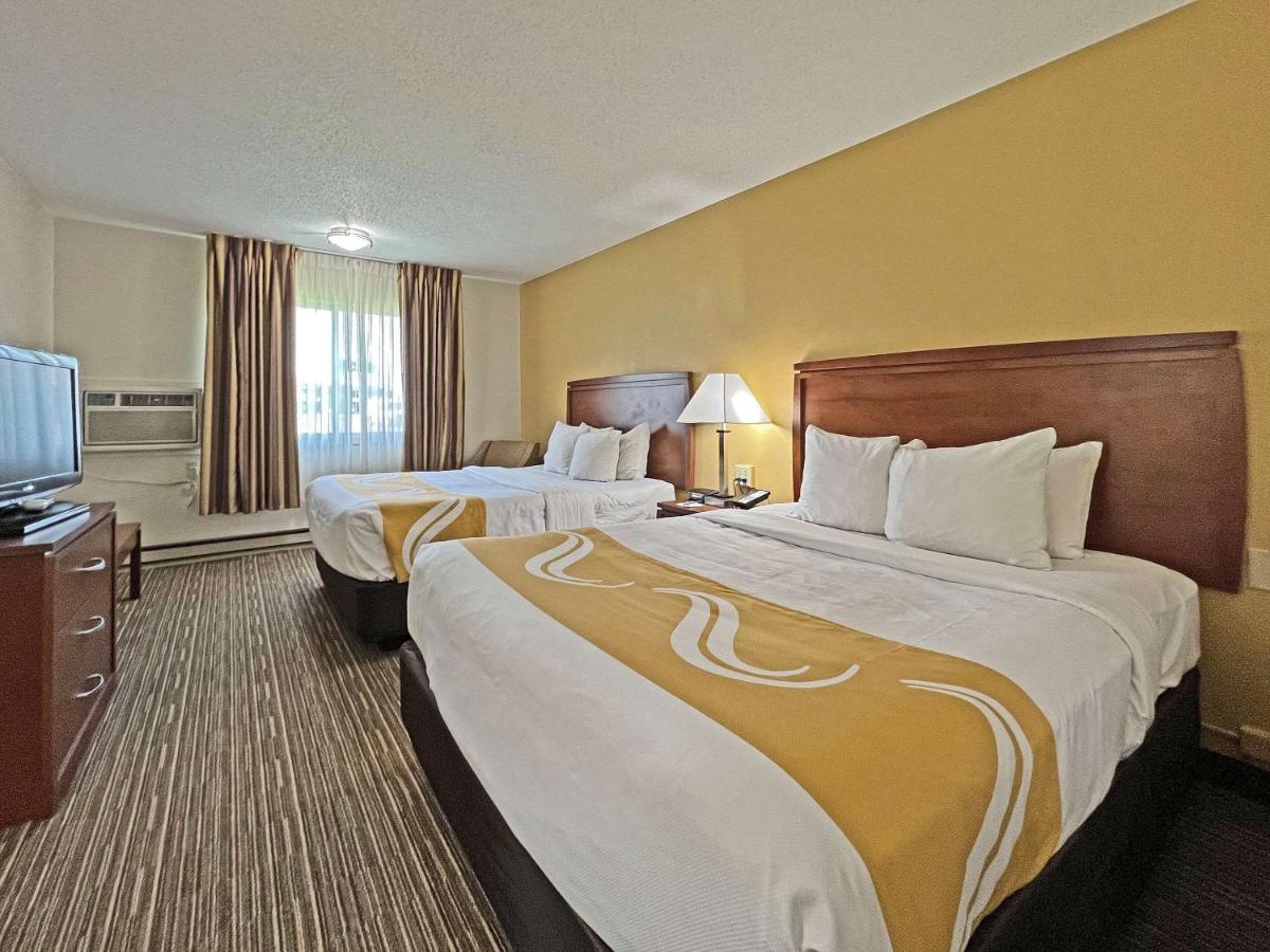 Queen Room with Two Queen Beds - Non-Smoking/Pet Friendly at Quality Inn Mitchell I-90