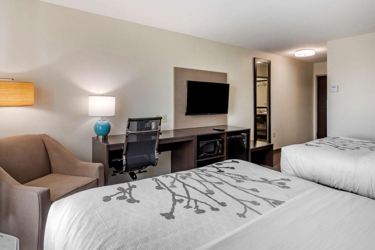 Queen Room with Two Queen Beds - Non-Smoking at Sleep Inn Bowling Green North