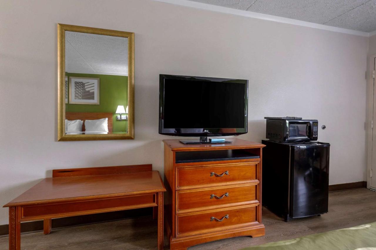 | Quality Inn - Roxboro South