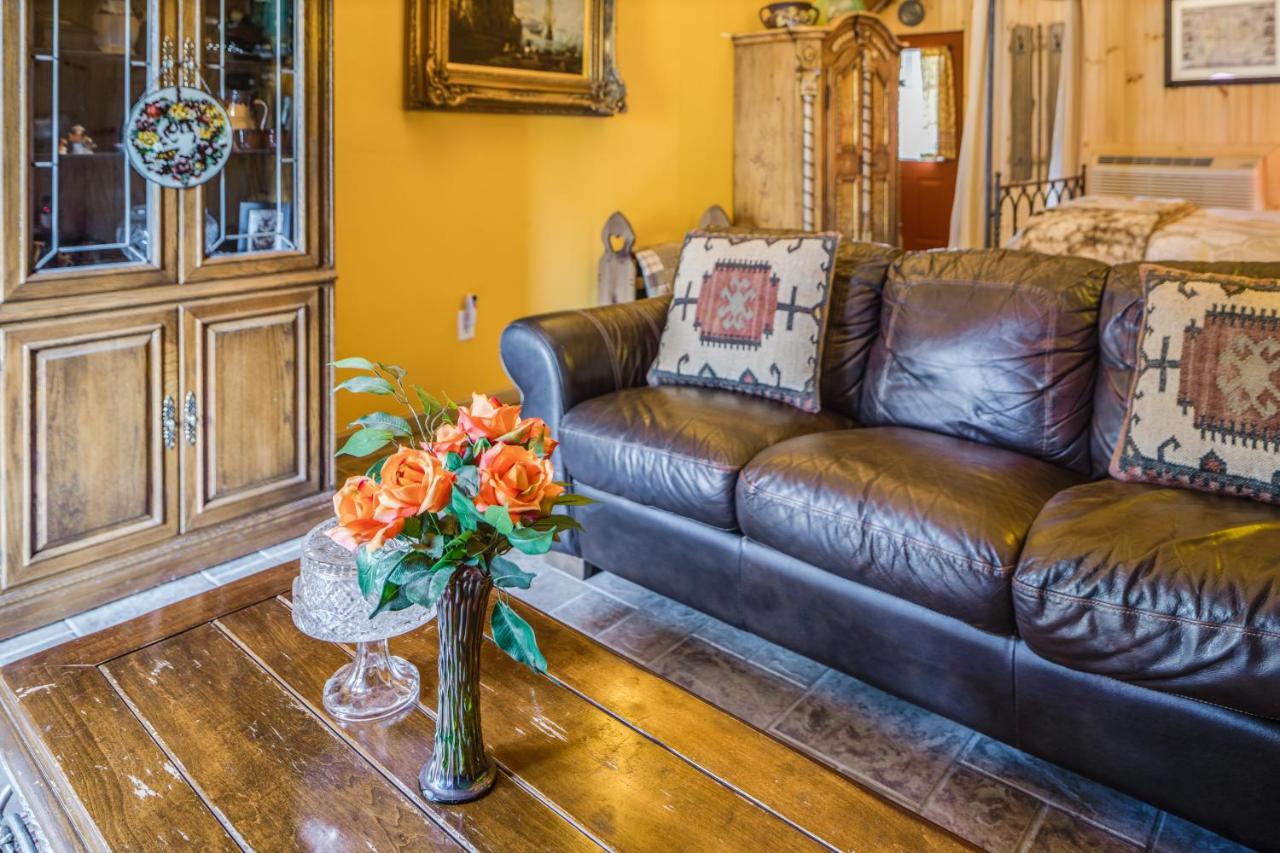  | Shadow Mountain Escape Cabin Rentals
