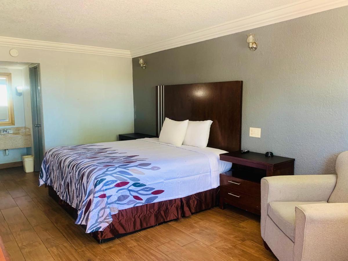 | Budget inn and suites