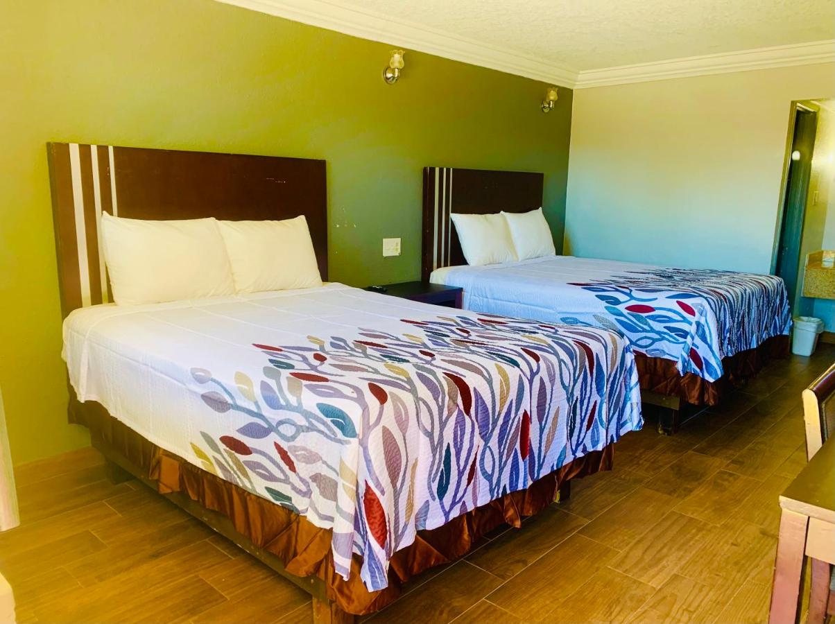 | Budget inn and suites