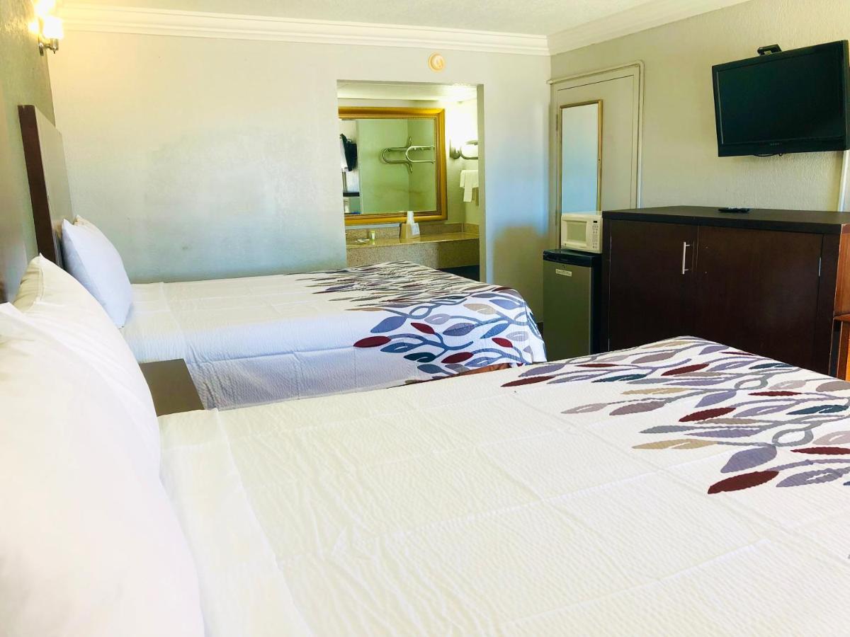 | Budget inn and suites