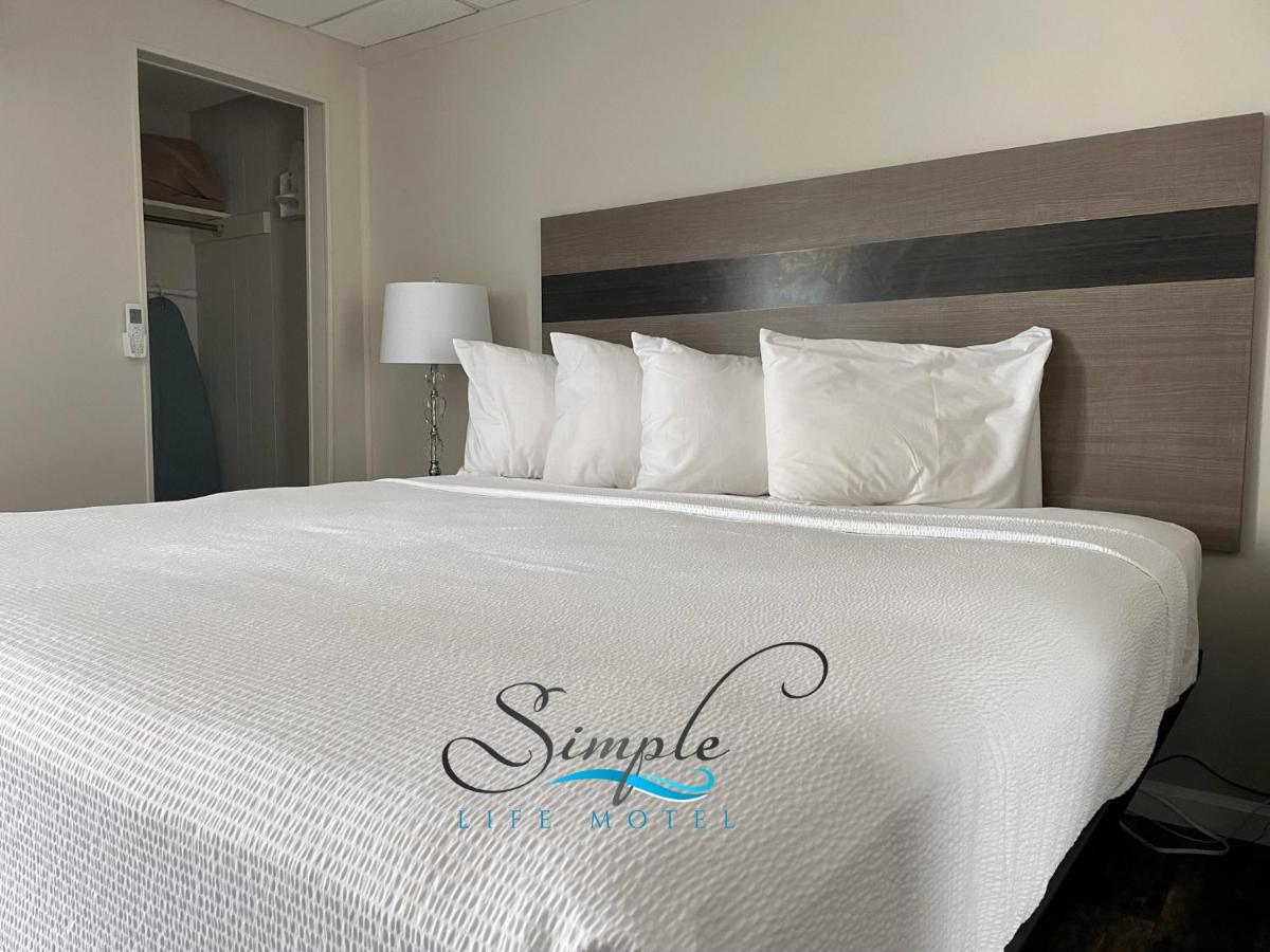 | Simple Life Motel
