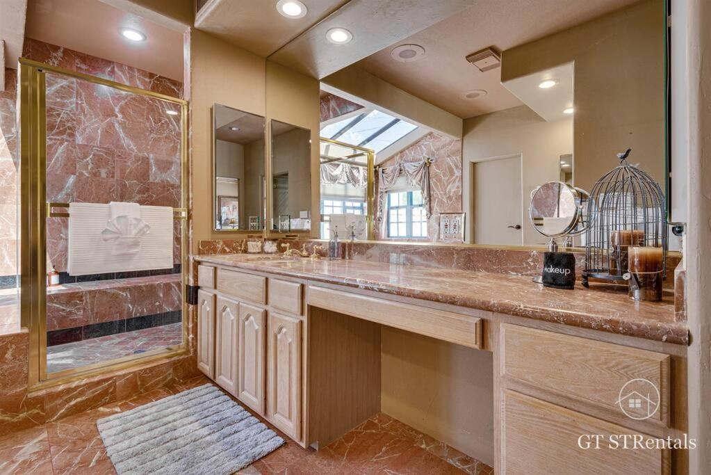  | VISTA DEL HAVASU- Home with Beautiful Views & Backyard Oasis