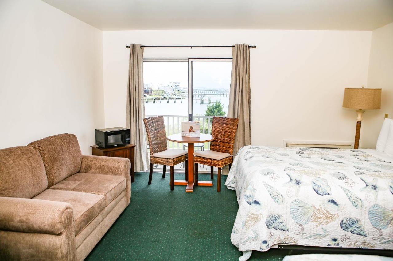 2 Bed Non-smoking Water View at Waterside Inn