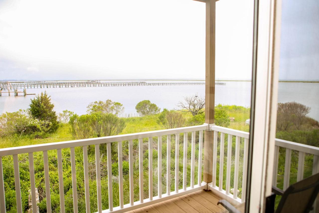2 Bed Non-smoking Water View at Waterside Inn