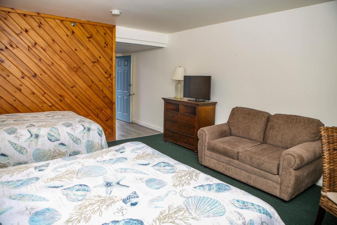 2 Bed Non-smoking Water View at Waterside Inn