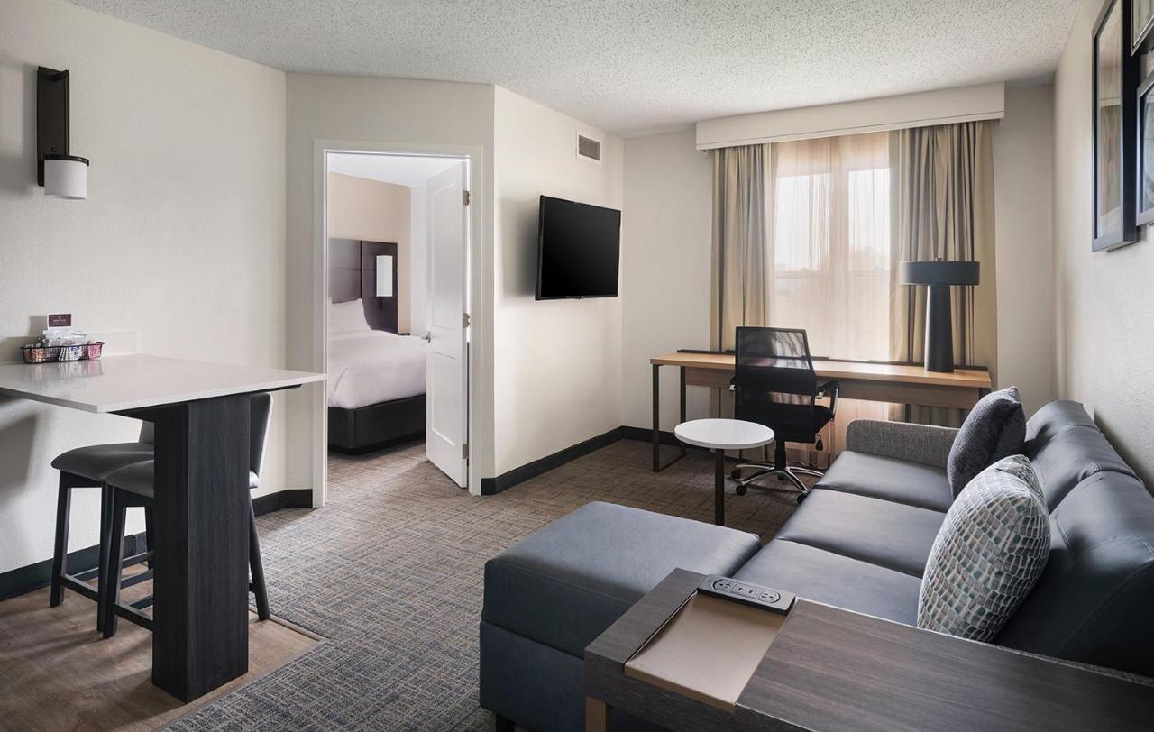 One Bedroom Suite Queen at Sonesta ES Suites Parsippany Morris Plains