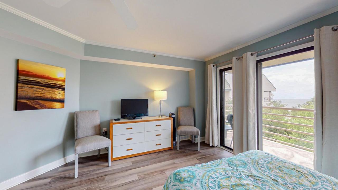 | 2519 Villamare