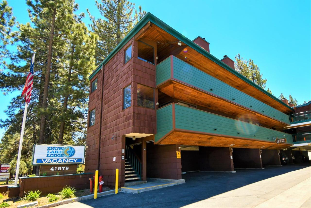 Suite (4 Adults) at Getaways at Snow Lake Lodge