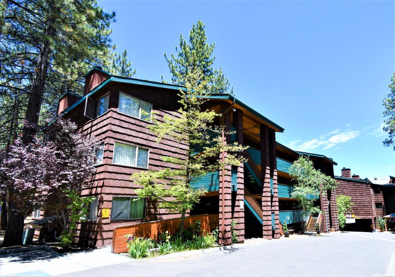 Suite (4 Adults) at Getaways at Snow Lake Lodge