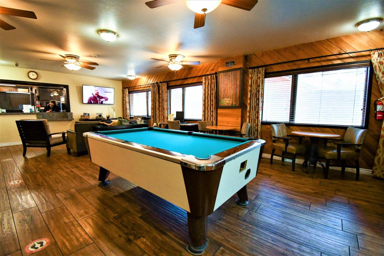 Suite (4 Adults) at Getaways at Snow Lake Lodge