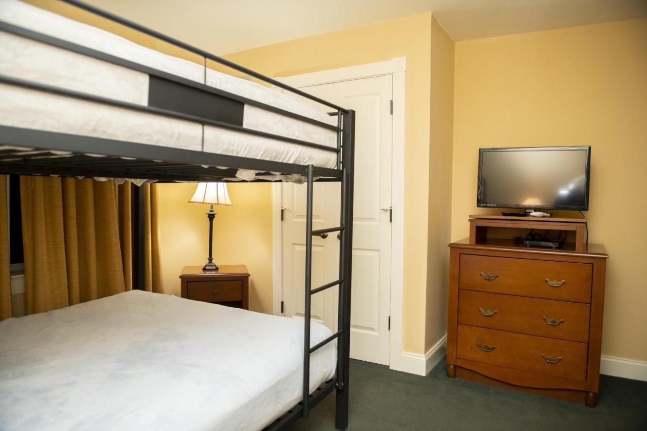 | Seneca Unit 320 Deluxe Seneca 2 Bedroom, 2 Bath Condo