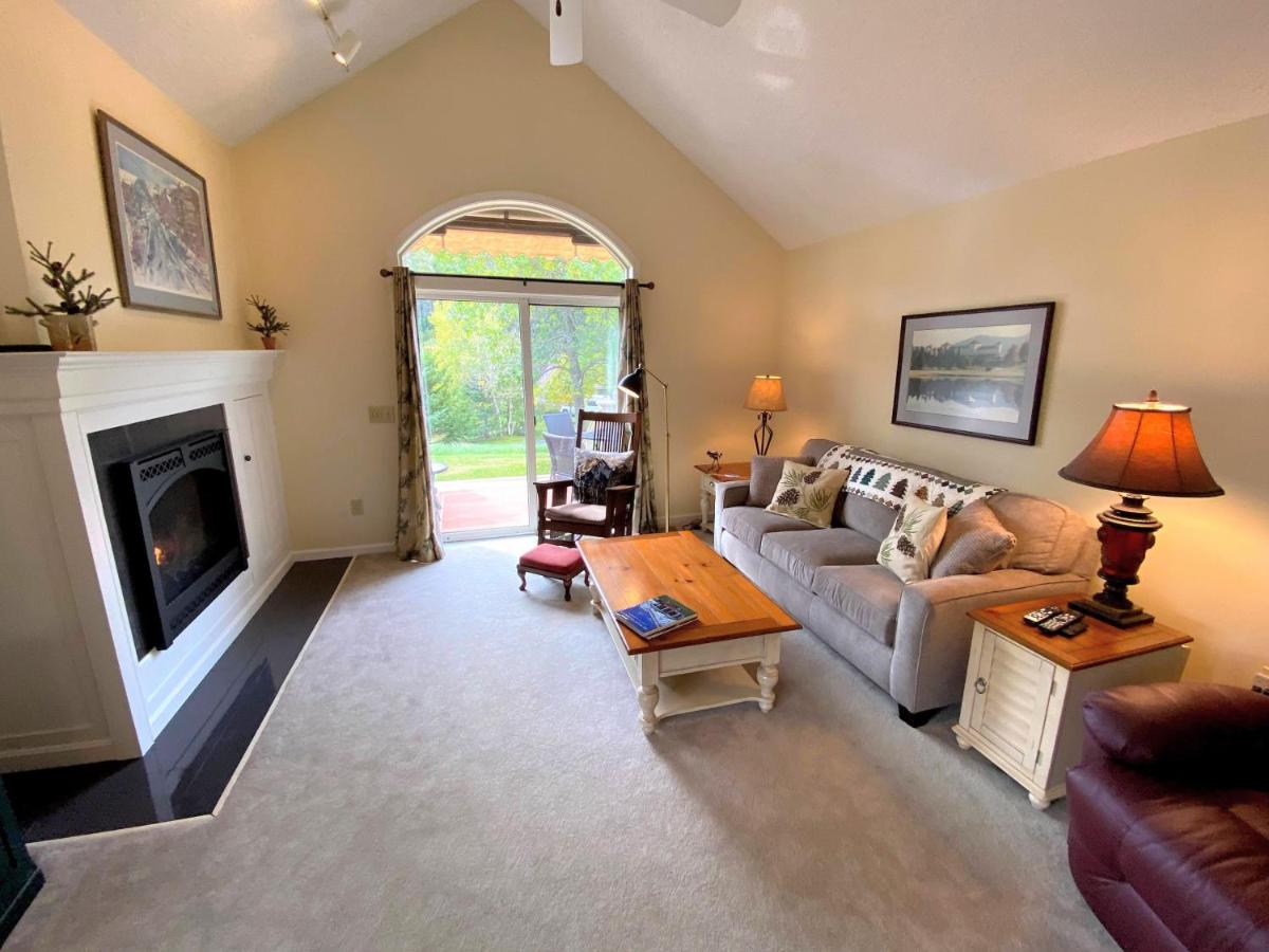 | F2 Comfortable golf course townhouse within walking distance of Mount Washington Hotel