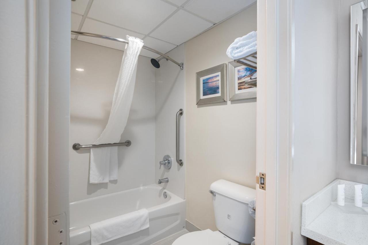 King Studio Suite with Balcony - Non-Smoking at MainStay Suites John Wayne Airport by Choice Hotels