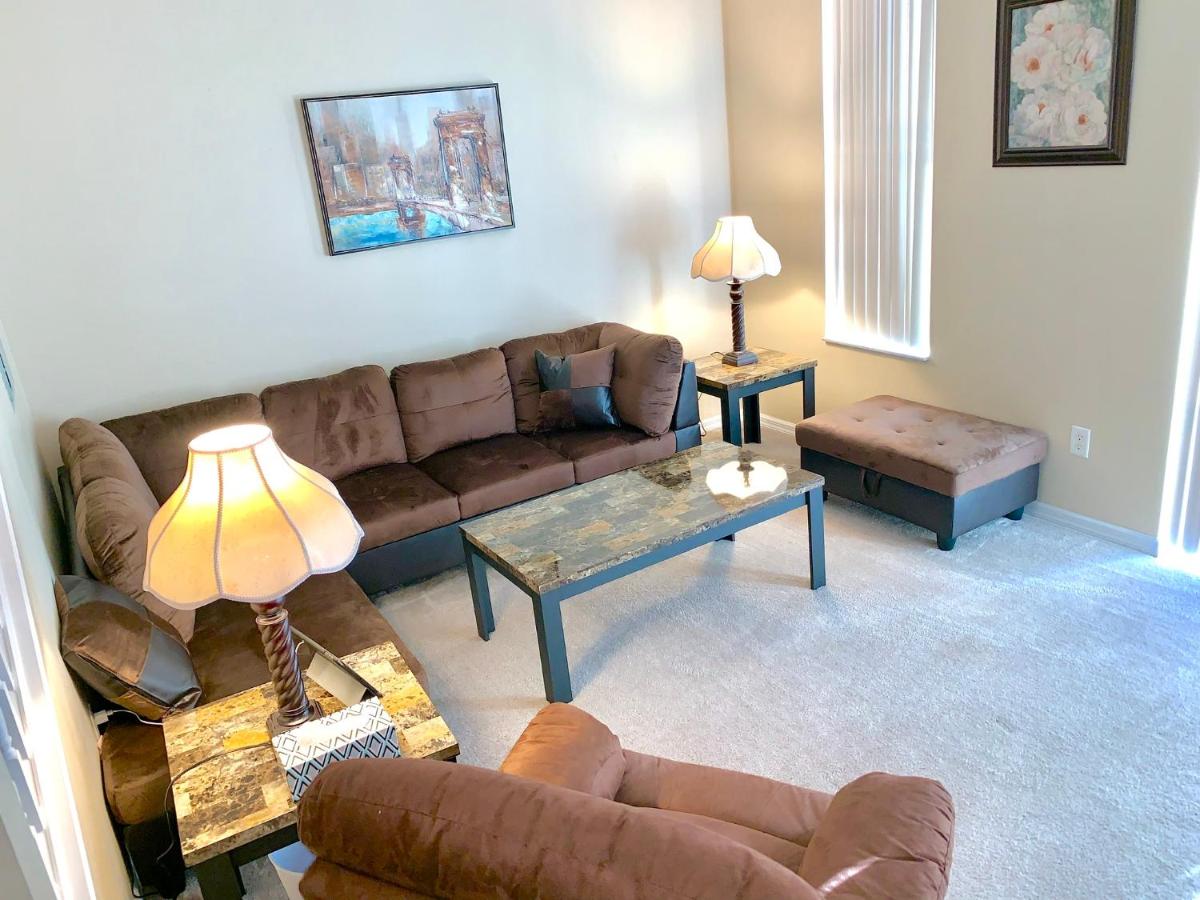 | Fabulous 3 Bedrooms 3 bath Townhouse in Kissimmee