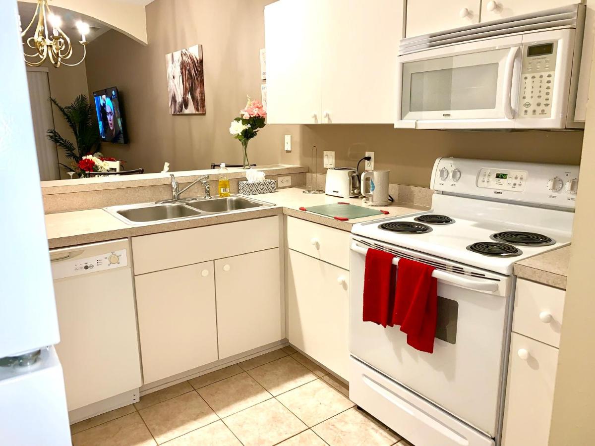 | Fabulous 3 Bedrooms 3 bath Townhouse in Kissimmee