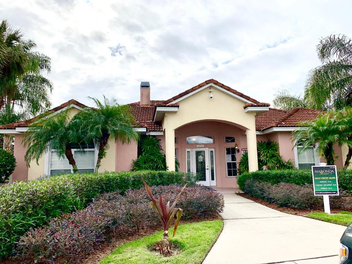 | Fabulous 3 Bedrooms 3 bath Townhouse in Kissimmee
