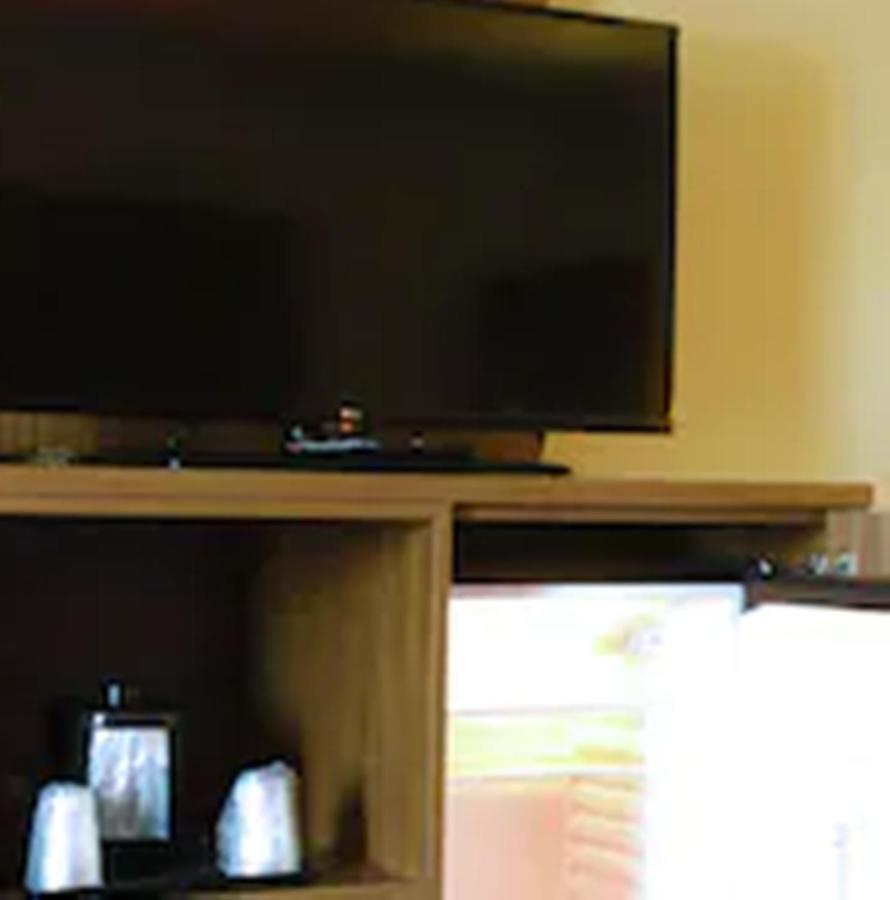 King Room - Disability Access at Kalika Hotel