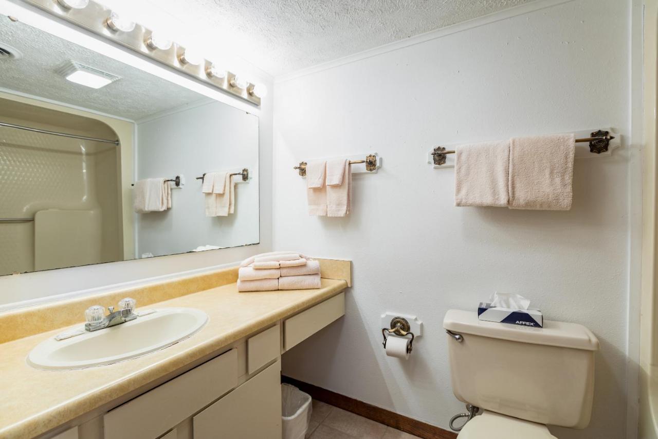 Two-Bedroom Apartment at Crown Resorts at Wolf Run