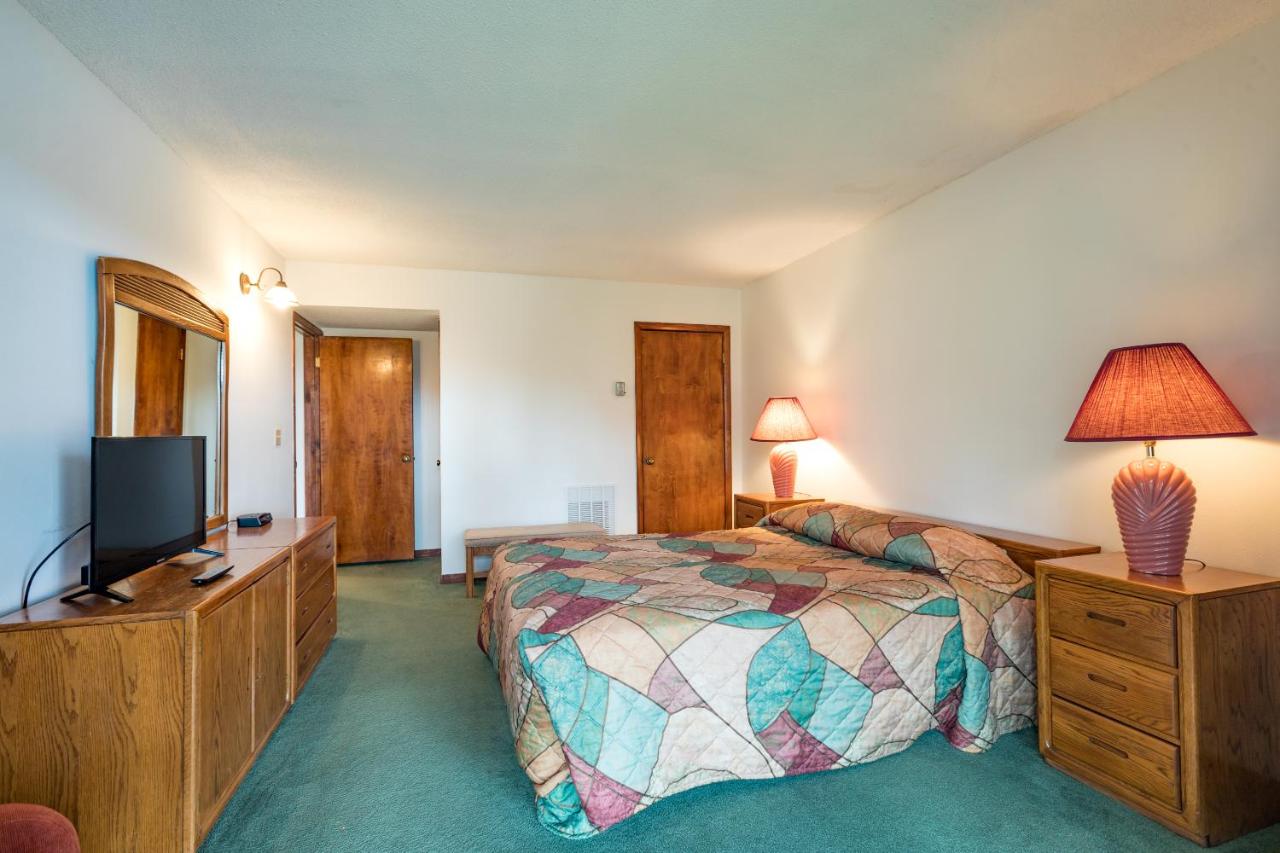 Two-Bedroom Apartment at Crown Resorts at Wolf Run