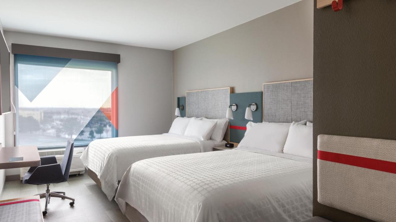 Room with One King or Two Queen Beds at avid hotel Staunton by IHG