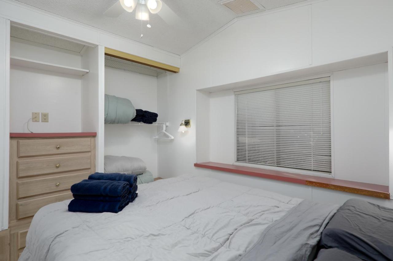 | Lake Havasu Cabin Mtn&Lake Views, FREE ON SITE Boat Launch ramp and marina