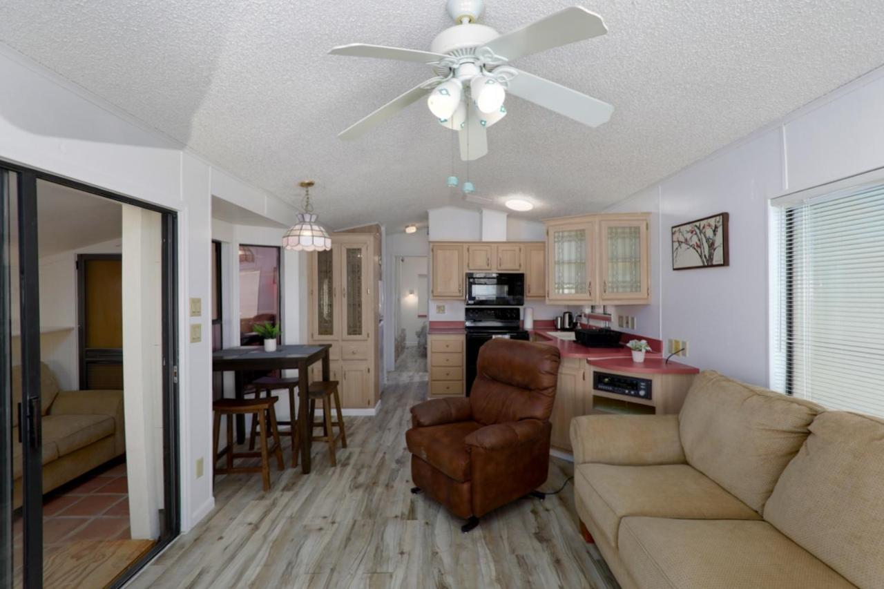 | Lake Havasu Cabin Mtn&Lake Views, FREE ON SITE Boat Launch ramp and marina