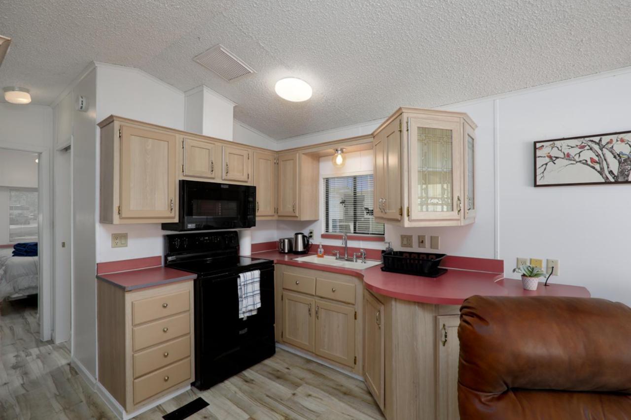 | Lake Havasu Cabin Mtn&Lake Views, FREE ON SITE Boat Launch ramp and marina