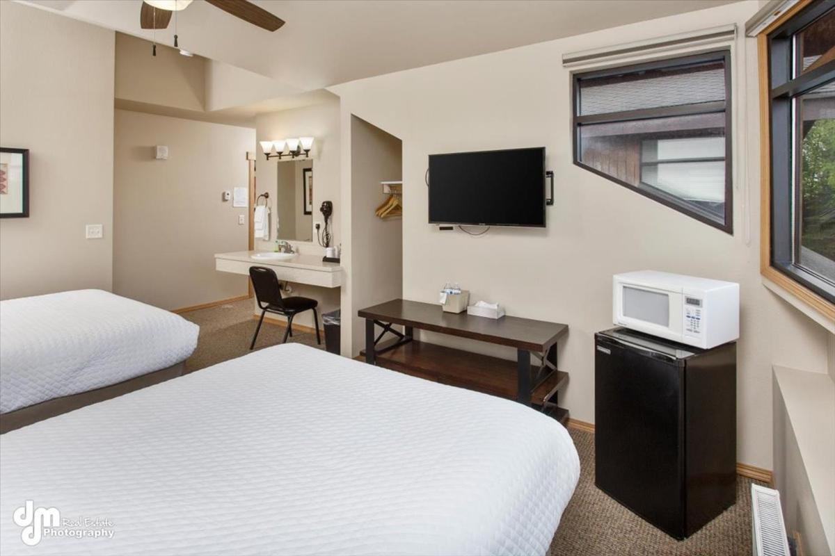 | Kenai Airport Hotel