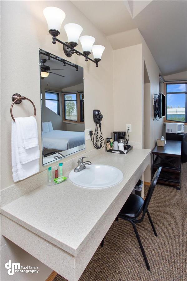 | Kenai Airport Hotel