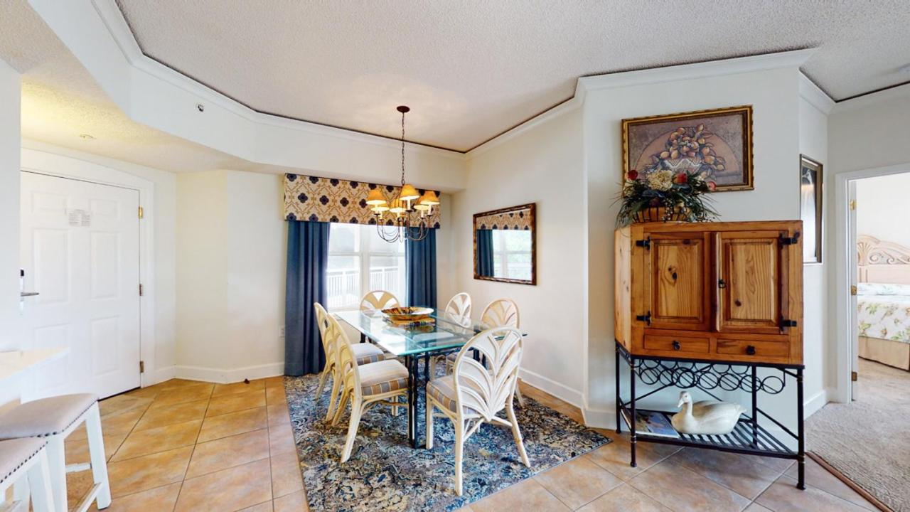 | 5506 Hampton Place South
