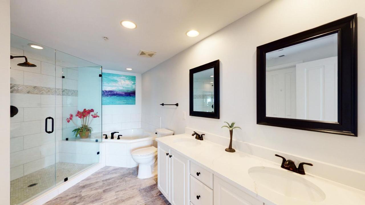 | 5506 Hampton Place South