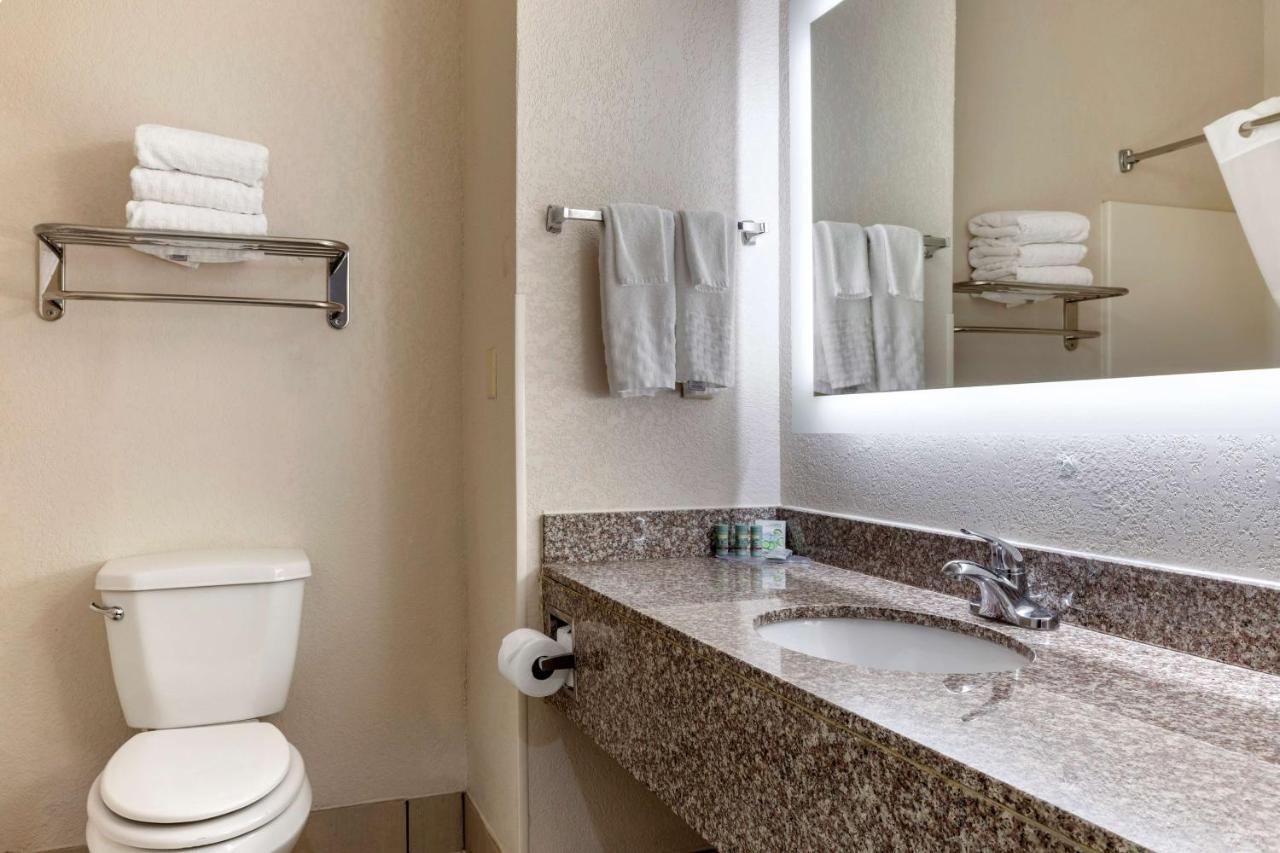 Queen Room with Two Queen Beds - Non-Smoking at Best Western Palo Duro Canyon Inn & Suites