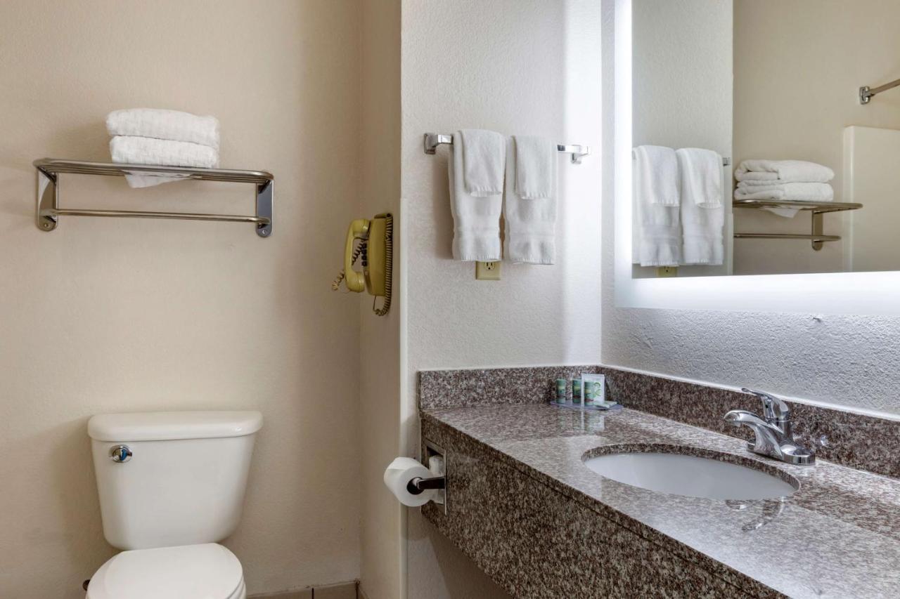 King Suite - Non-Smoking at Best Western Palo Duro Canyon Inn & Suites