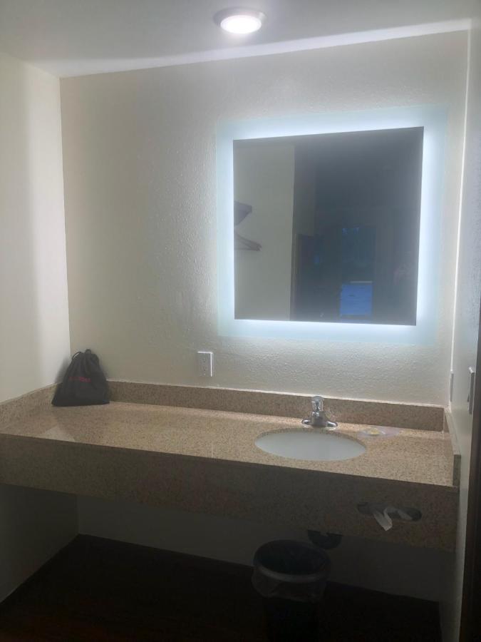 | Red Lion Inn and Suites La Pine, Oregon
