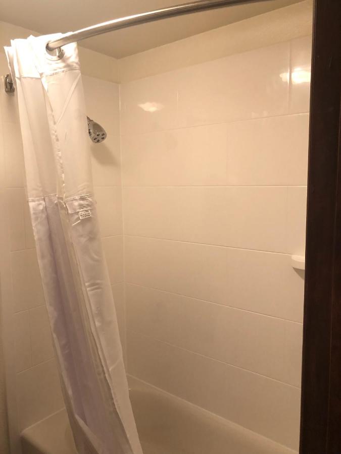 | Red Lion Inn and Suites La Pine, Oregon