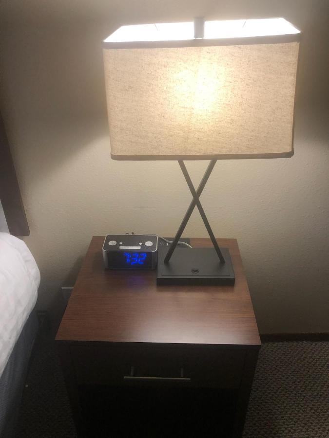 | Red Lion Inn and Suites La Pine, Oregon