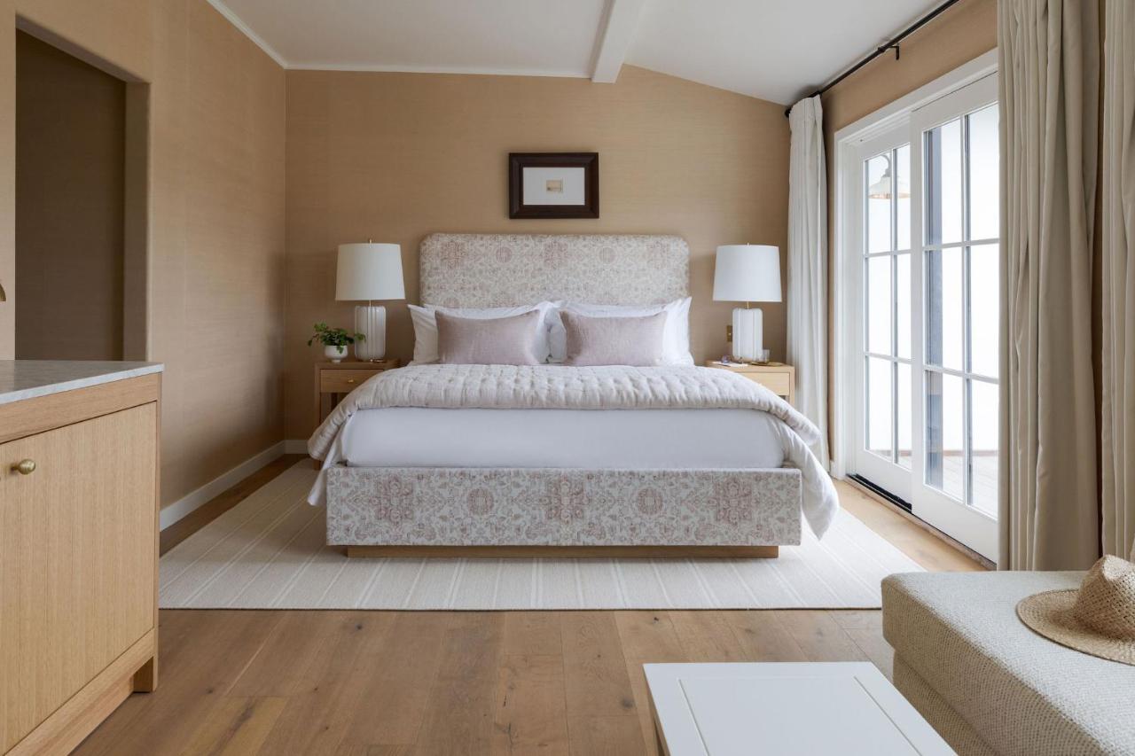 | Villa Mara Carmel