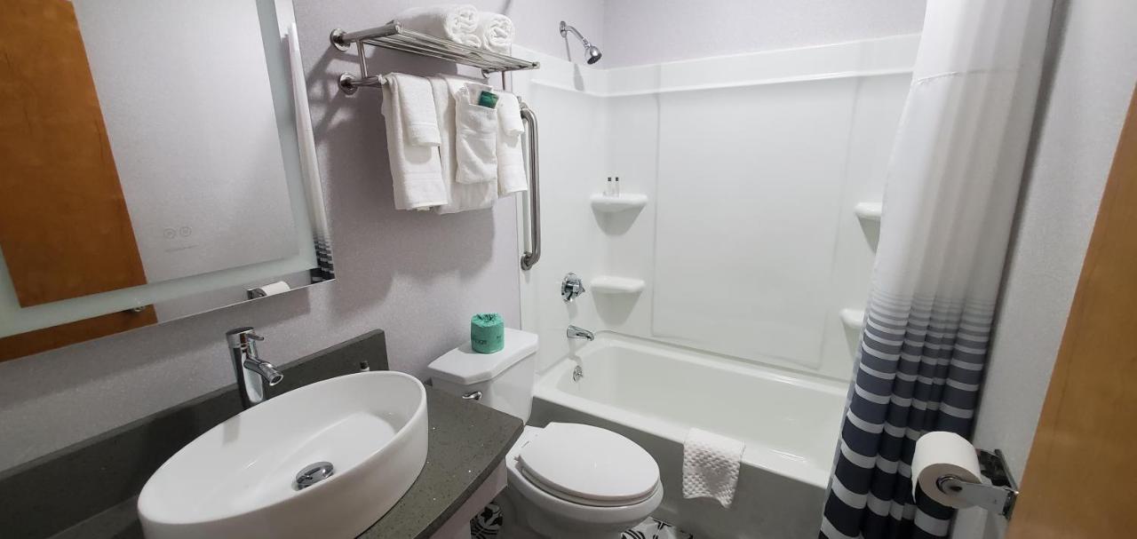  | Ambassador Inn and Suites