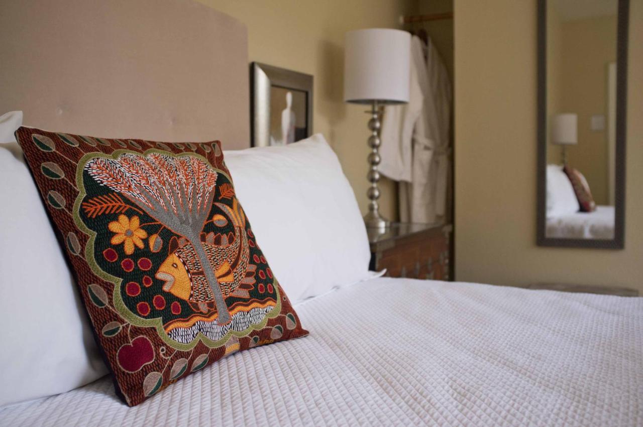 | Embrace Calistoga
