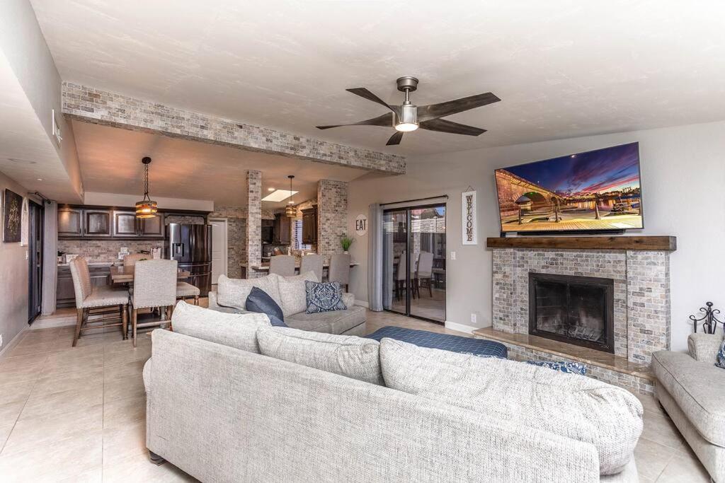 | Lakeside DREAMstay - Fun&Games, Pool/Spa, Bball