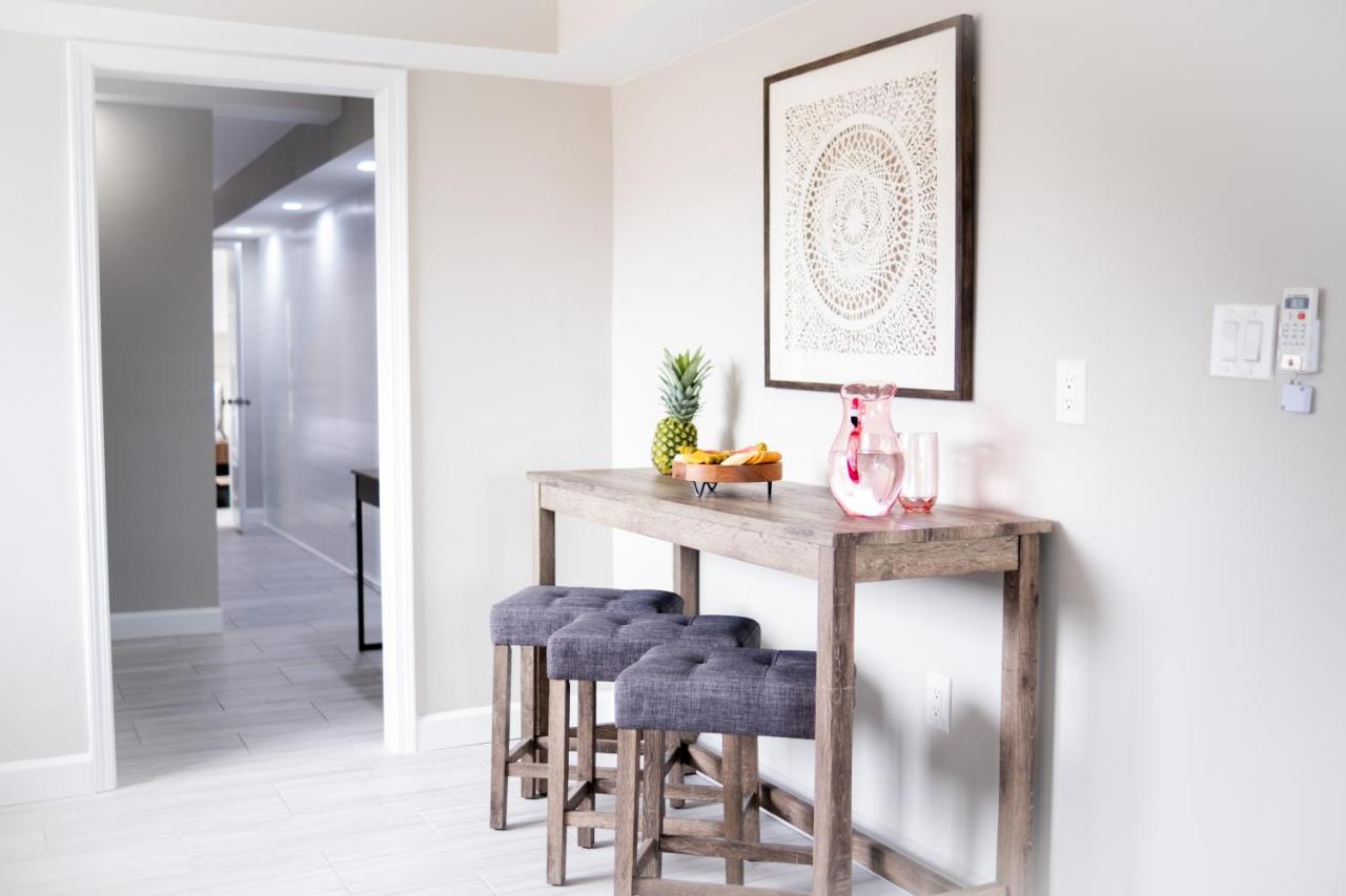 King Suite at 300 Tenth