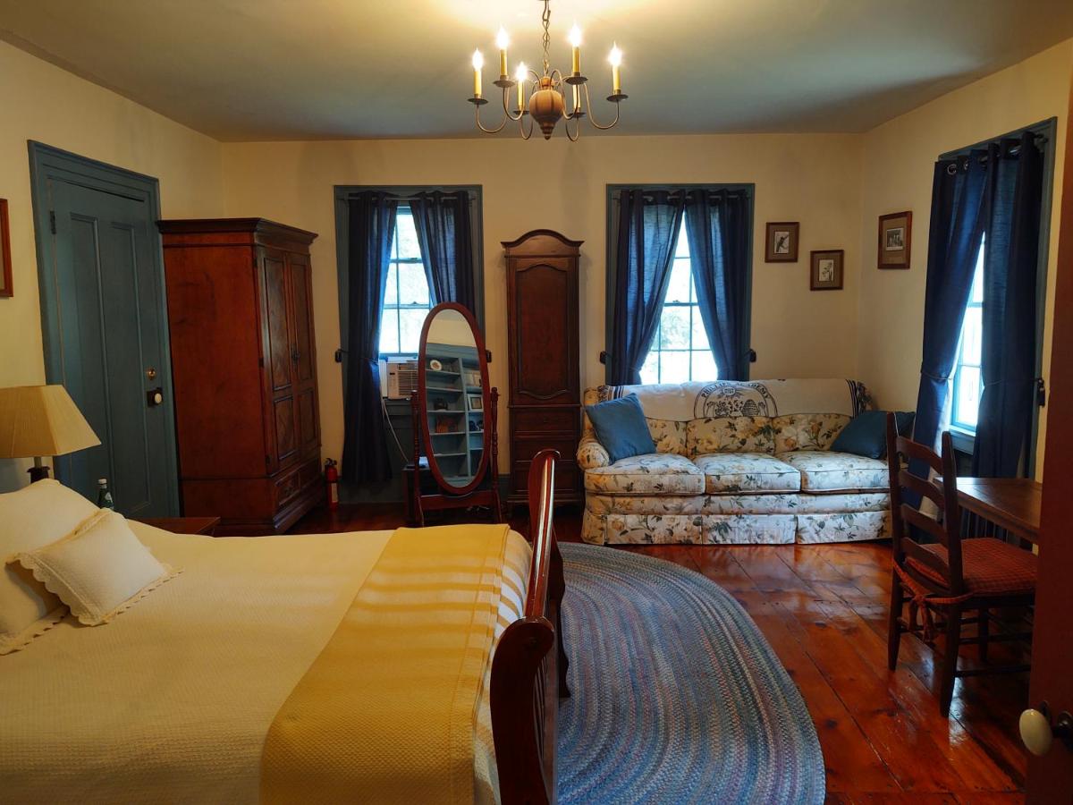 | 1805 House Bed & Breakfast