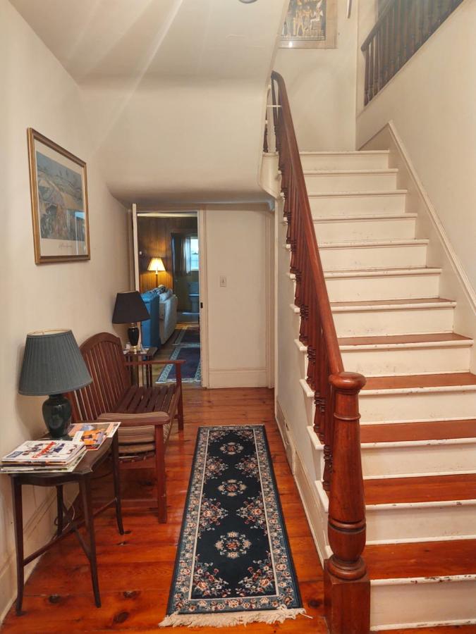 | 1805 House Bed & Breakfast