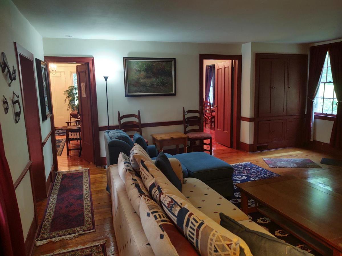 | 1805 House Bed & Breakfast
