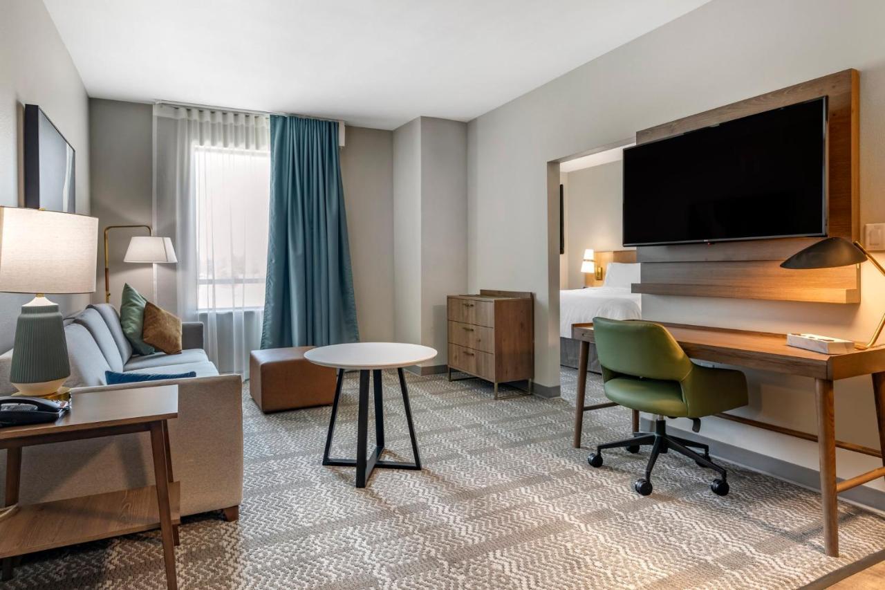 King Room - Accessible Roll Shower - Non-Smoking at Staybridge Suites Dallas Grand Prairie by IHG