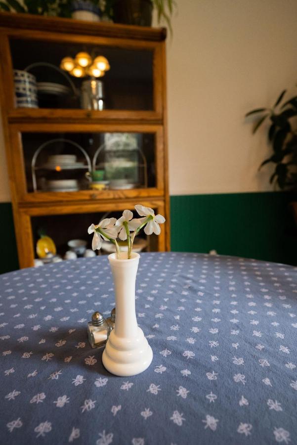 | Garden Grove Inn Bed and Breakfast
